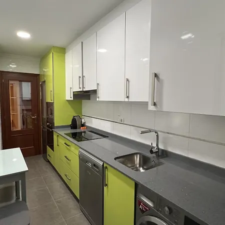 En El Centro De Santoña