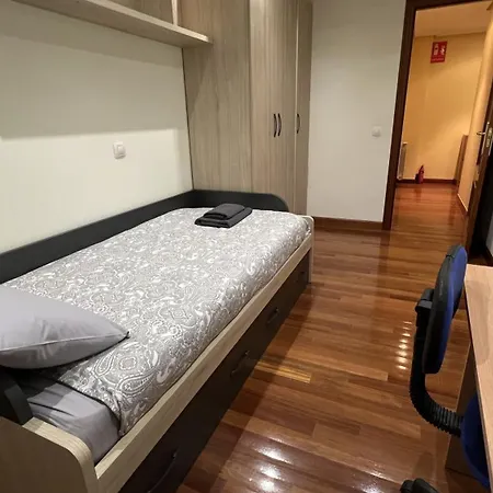 En El Centro De Santoña